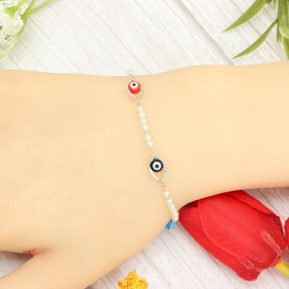 "Trendy Handmade Bracelet – A Thoughtful Gift for Girls & Women | UNVRC1458 - Picture 5 of 10